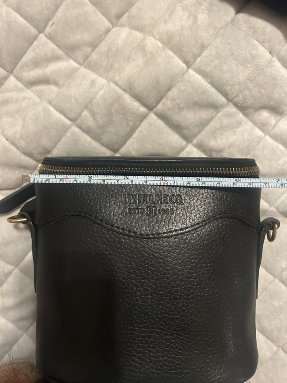 The Black Pebbled Leather Camera Bag with Gold Hardware - Picture 13 of 14